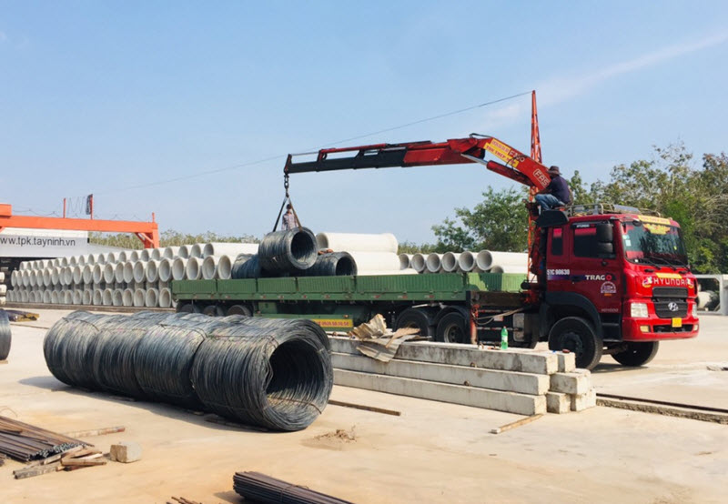 Xe Cẩu Hino FC9JLTC 5.2 Tấn Gắn Cẩu UNIC URV345