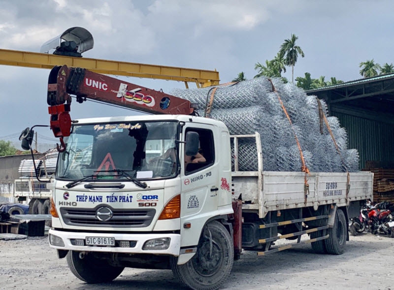 Cho thuê xe cẩu tự hành 3 tấn rưỡi tại Mạnh Tiến Phát với giá rẻ nhất, an toàn, nhanh chóng