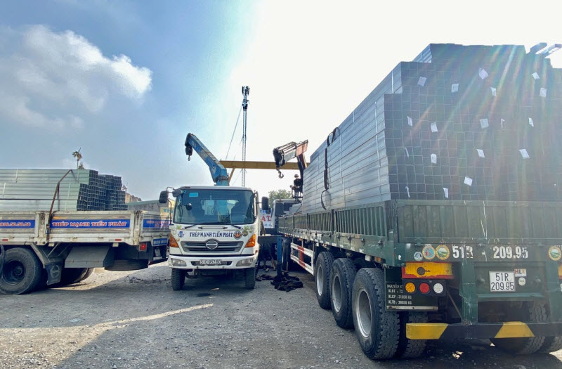 Dịch vụ xe cẩu 12 tấn tại vận tải Mạnh Tiến Phát