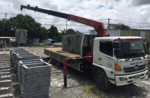 Thuê xe cẩu 2.5 tấn giá rẻ tại vận tải Mạnh Tiến Phát, tiết kiệm ngay 10-20%
