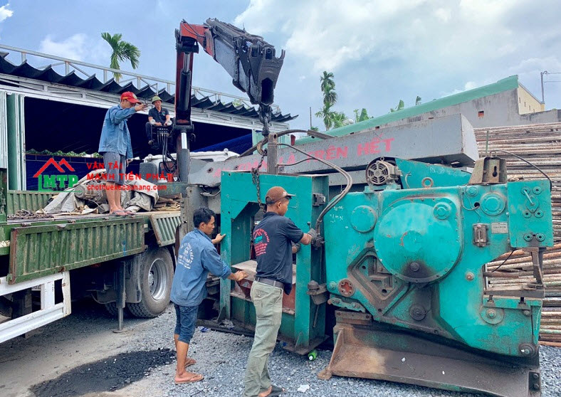 Vận chuyển máy móc