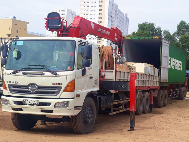 Cho thuê xe cẩu rút hàng container theo yêu cầu, giá cả phải chăng, rẻ hơn 10 - 20%
