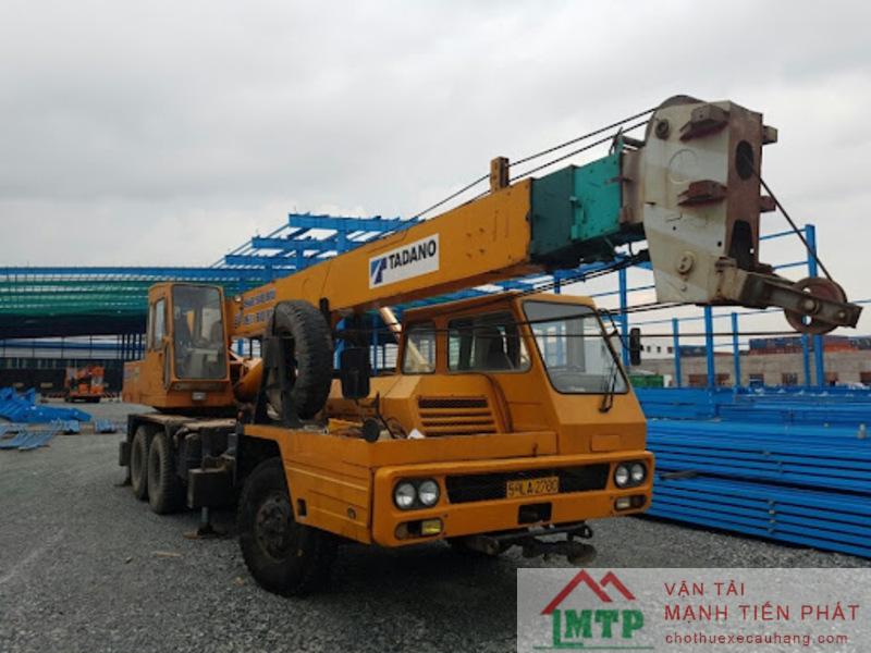 Xe cẩu Kaito chở hàng khối lượng lớn