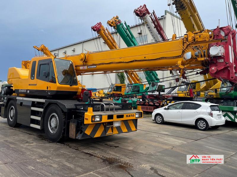 Xe cẩu Kato có hiệu suất làm việc mạnh mẽ, đa tải trọng, vận hành an toàn nên rất được ưa chuộng
