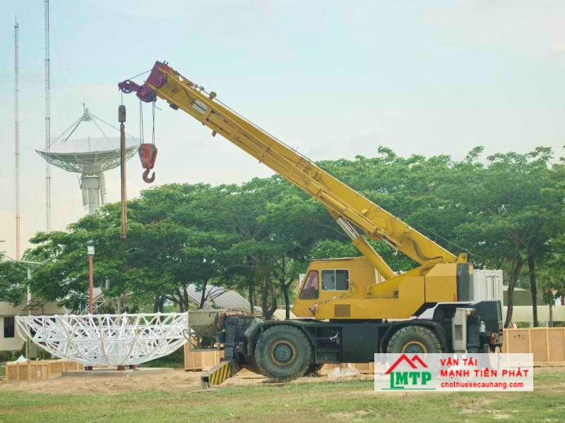 Đơn vị cho thuê xe cẩu Kato tại Đà Nẵng với giá tốt, nhân viên có chuyên môn - Vận Tải MTP