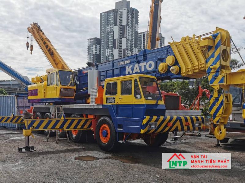 Đơn vị cho thuê xe cẩu Kato tại Quảng Ngãi uy tín, xe đời mới, giá minh bạch, phải chăng - Vận Tải MTP