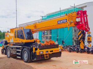 Sử dụng dịch vụ cho thuê xe cẩu Kato tại Trà Vinh của Vận Tải MTP đảm bảo tiến độ, giá thuê cạnh tranh