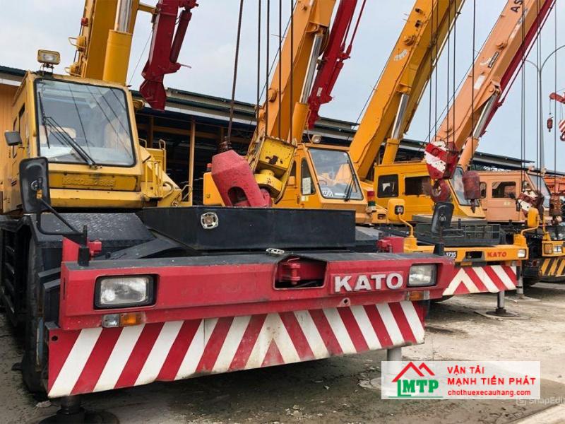 Đặt thuê xe cẩu Kato 20 tấn tại Vận Tải MTP đảm bảo uy tín, hệ thống xe lớn, giá ưu đãi