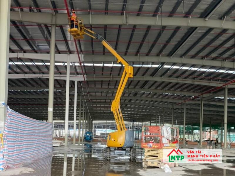 Nhu cầu sử dụng xe nâng người tại Lâm Đồng lắp hệ thống PCCC và các ứng dụng khác