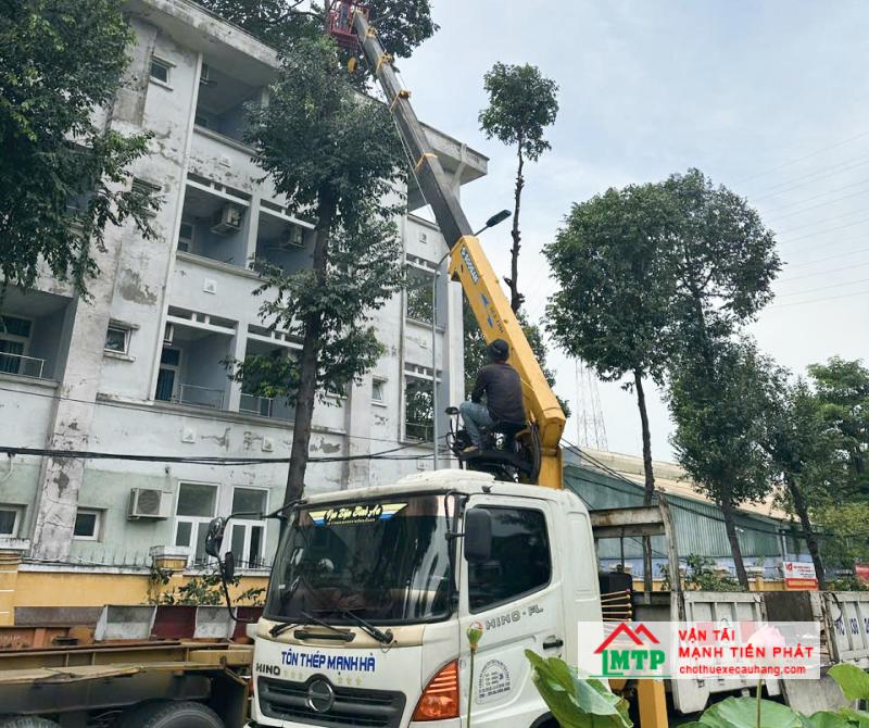 Xe cẩu nâng người có gắn giỏ cho thuê tại Bình Phước của Vận Tải MTP