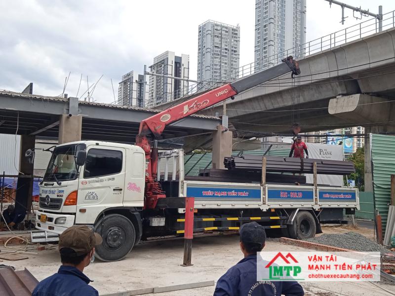 Xe cẩu 10 tấn