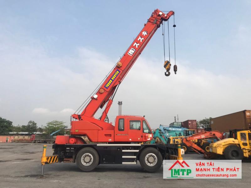 Xe cẩu 25 tấn
