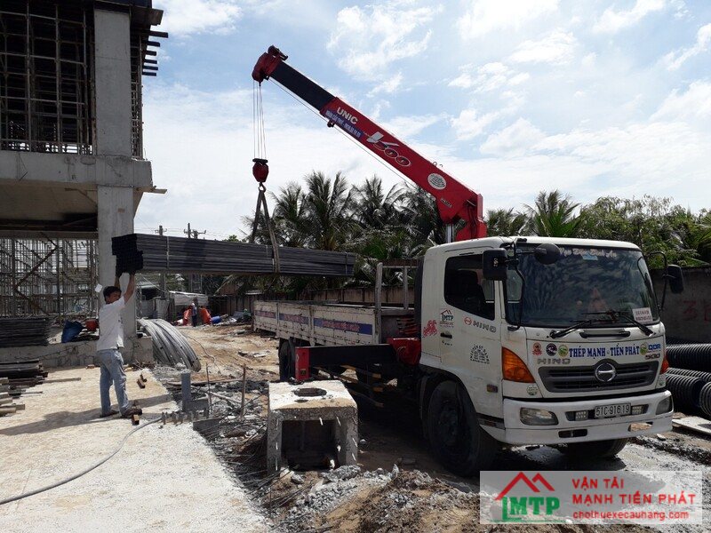 Xe cẩu nhỏ có tải trọng chuyên chở không quá lớn