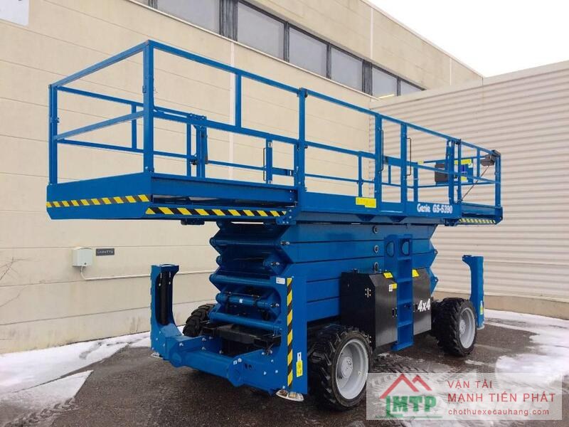 Xe cắt kéo 6 - 15 mét đảm bảo an toàn khi vận hành