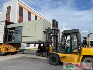 Cho Thuê Xe Nâng Đóng Rút Container Tại Quận 8