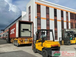 Cho Thuê Xe Nâng Đóng Rút Container Tại Tiền Giang