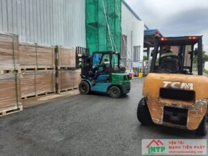 Cho Thuê Xe Nâng Rút Container Đồng Nai