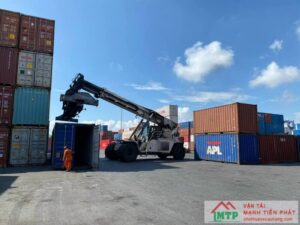 Cho Thuê Xe Nâng Rút Container Quận 6