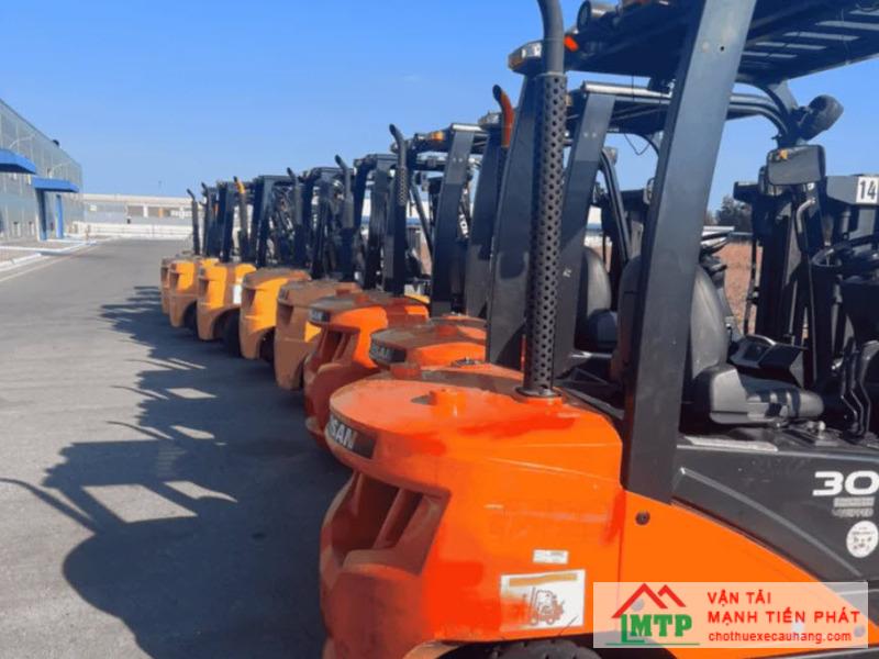 Thiết bị MTP cung cấp cho dịch vụ nâng rút container tại Quận 4