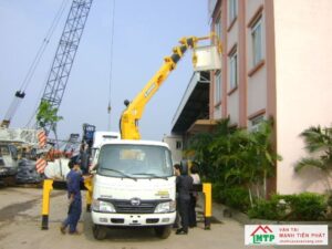 Cho thuê xe cẩu nâng người tại Huyện Bình Chánh