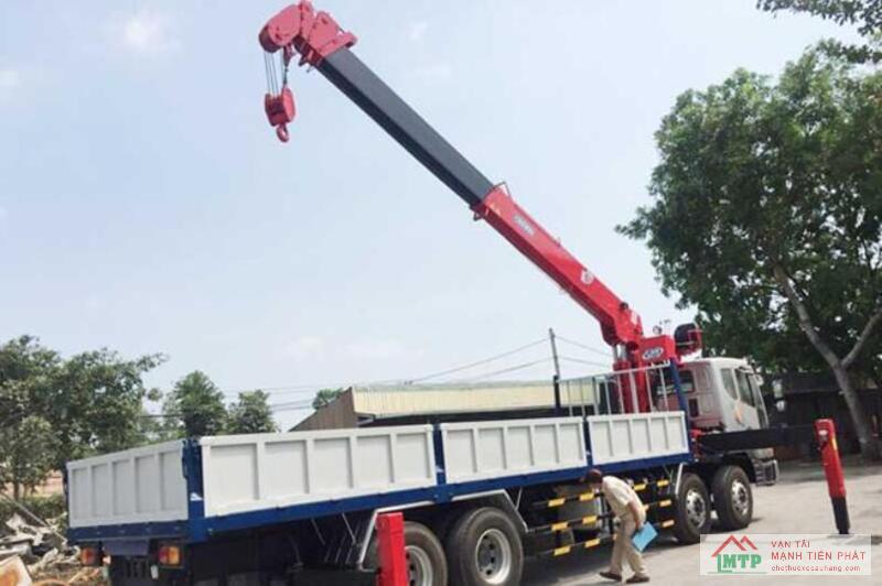 Các dịch vụ cần thuê xe cẩu thùng tại Huyện Bình Chánh