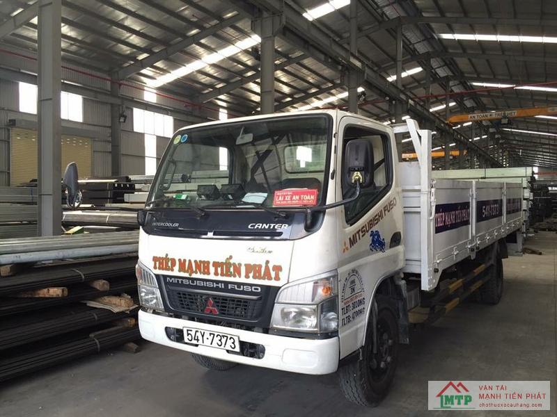 Vận Tải MTP cho thuê xe cẩu thùng uy tín, nhanh chóng tại Quận Tân Phú