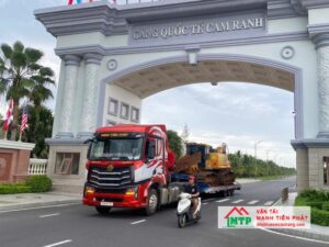 Dịch vụ cho thuê xe cẩu hàng tại Khánh Hóa uy tín