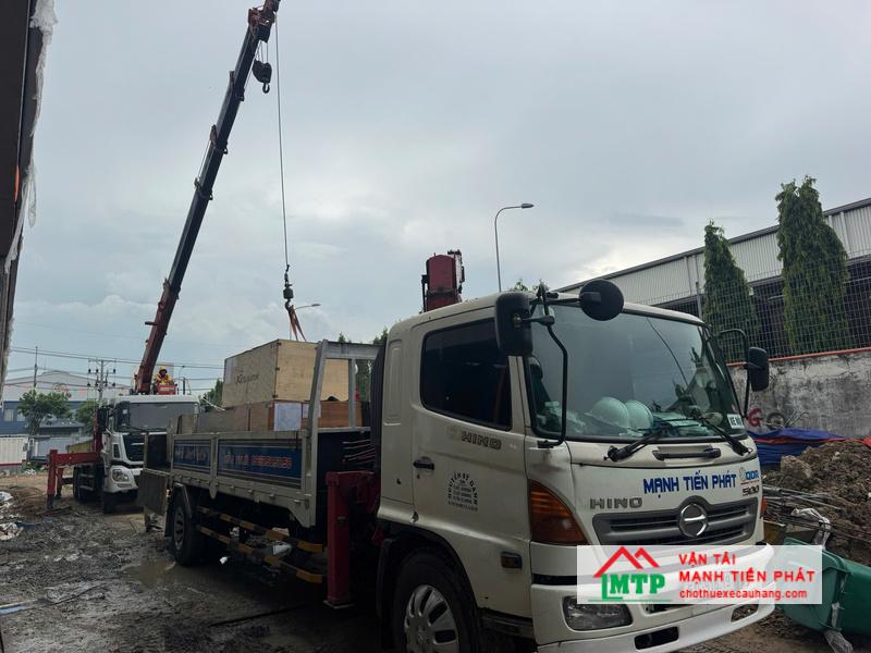 Vận chuyển vật tư đến cho nhà xưởng tại Diên Khánh, Khánh Hòa