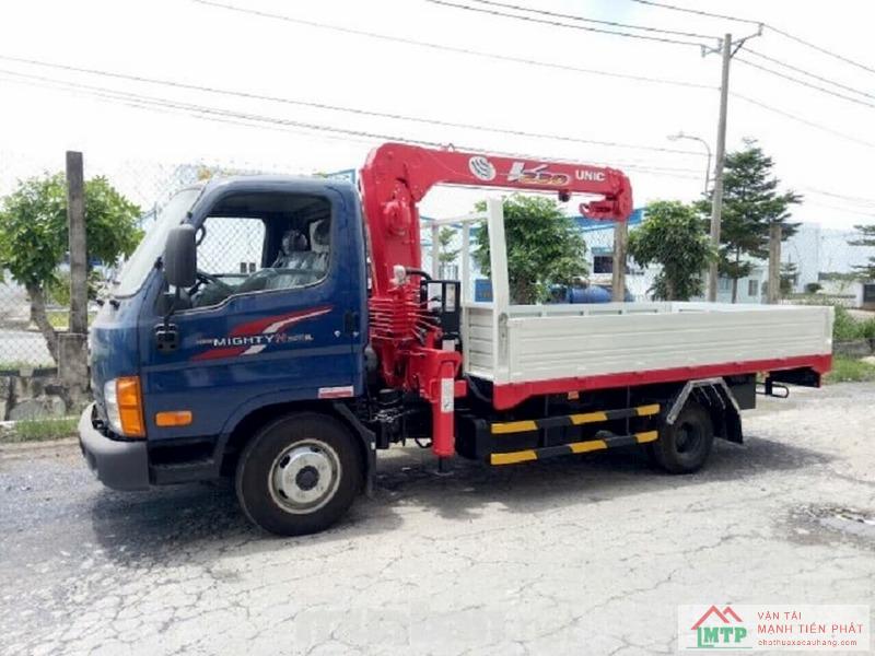 Ứng dụng thực tiễn đa dạng của xe cẩu 4.5 tấn