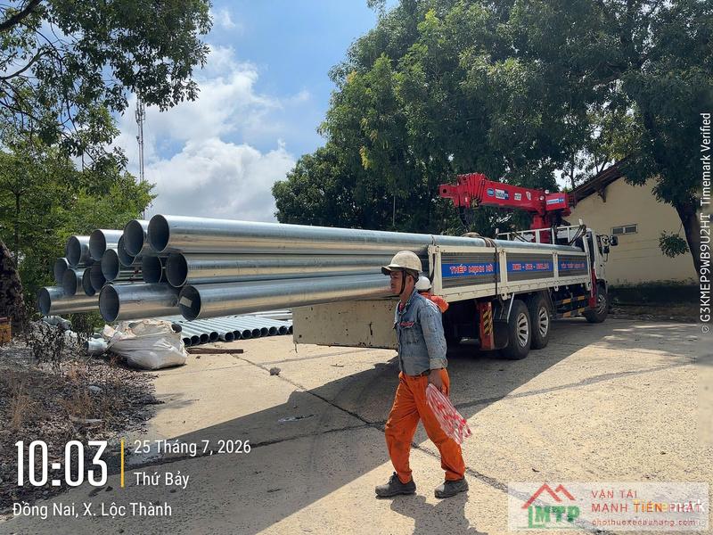 Vận Tải MTP nhận cẩu thuê, chở thuê ống gió, ống nước, máng cáp, thang cáp,... theo yêu cầu toàn miền Nam, TPHCM, các tỉnh Phú Yên, Khánh Hòa, Bình Định