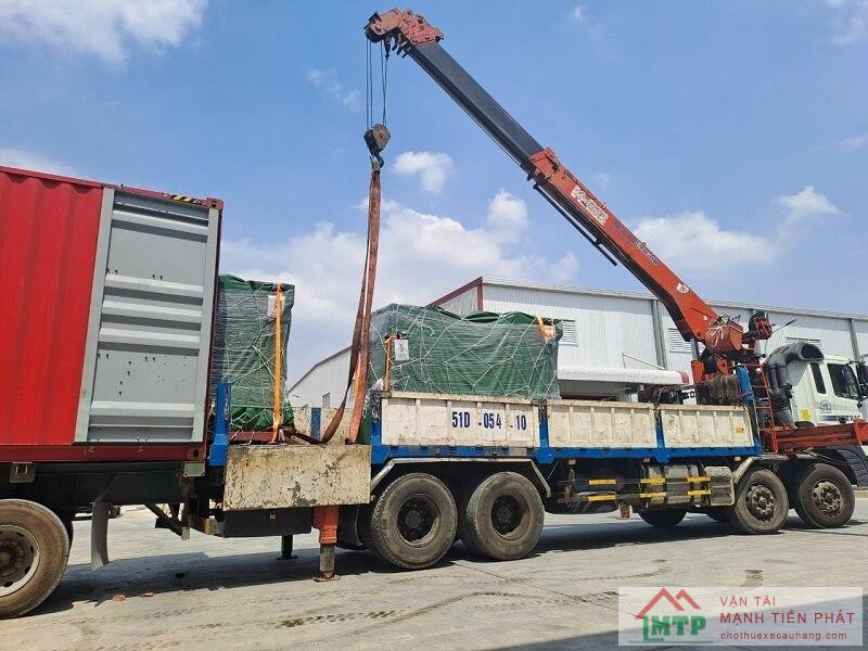 Đơn vị cho thuê xe cẩu nâng hạ, di dời máy móc ngành thực phẩm, kho lạnh phải có kỹ thuật chuyên nghiệp
