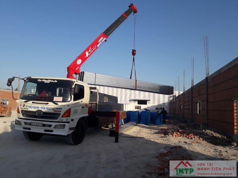 Vận Tải MTP chuyển tôn, xà gồ tới công trình khắp TPHCM, miền Nam