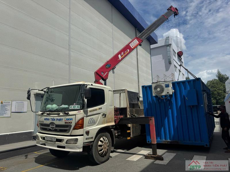 Nguyên tắc bắt buộc khi thuê xe cẩu tủ điện & thiết bị điện công trình