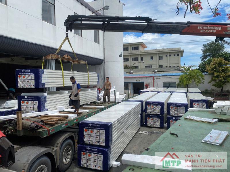 Các hạng mục cẩu máy móc, di dời nhà xưởng tại Đức Hòa, Đức Huệ