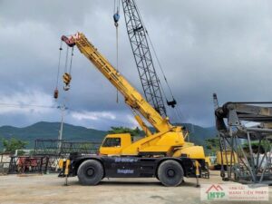 Dịch vụ cho thuê xe cẩu công trình điện mặt trời