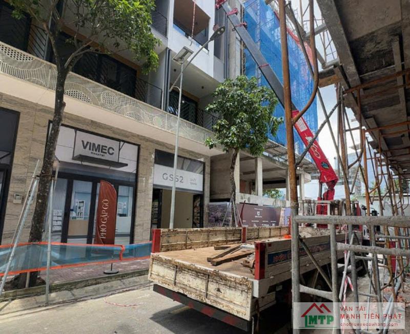 Điều cần chuẩn bị trước khi thực hiện cẩu hạ cho công trình sửa chữa, cải tạo