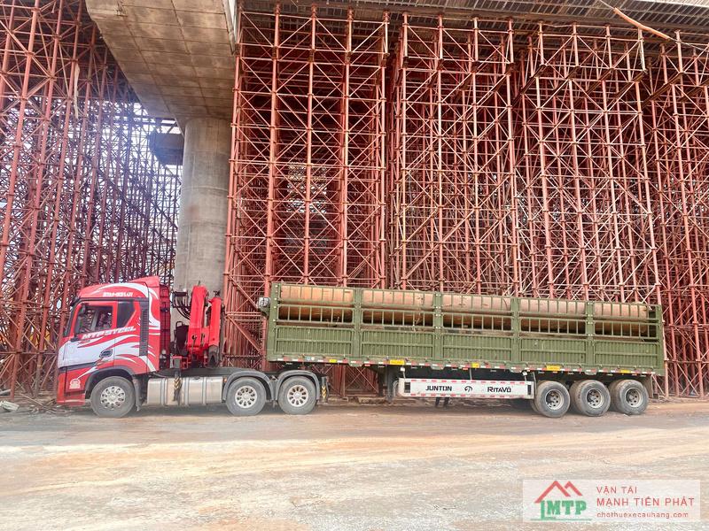 Chọn xe cẩu theo hạng mục khi thi công cầu đường & hạ tầng công cộng